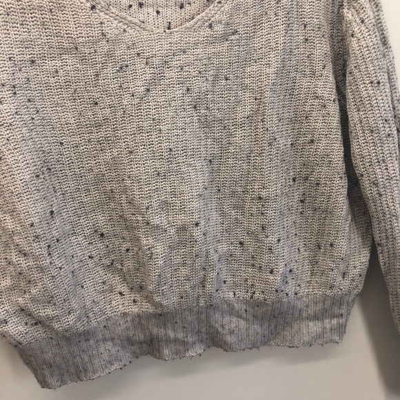 Brandy Melville Flecked Sweater - Picture 3 of 5